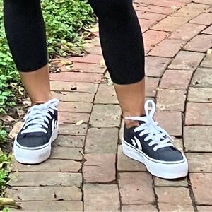 Converse shoues